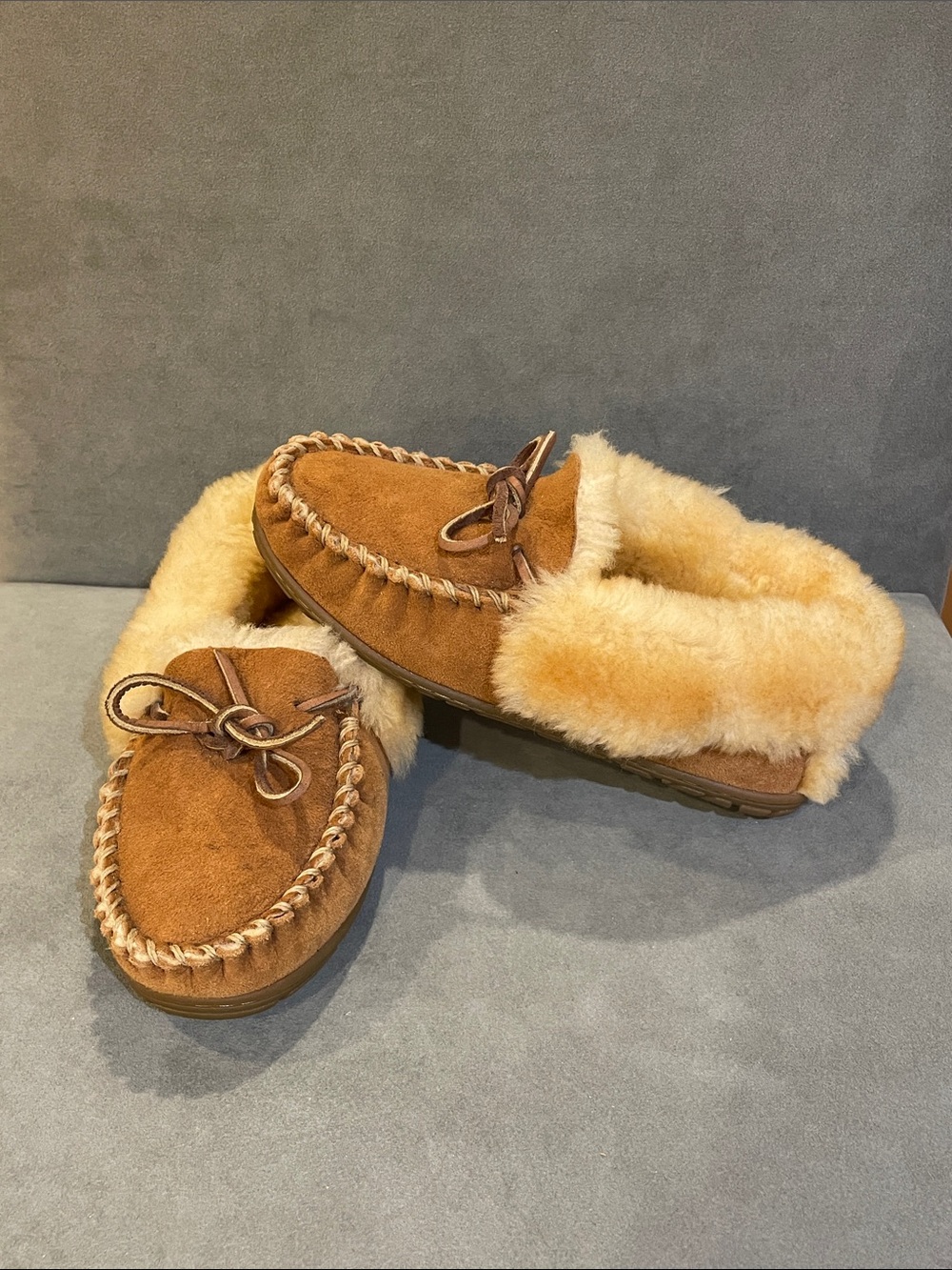 LL Bean Wicked Good Moccasin Size 6 Shearling-Lined Slippers Chestnut Cozy